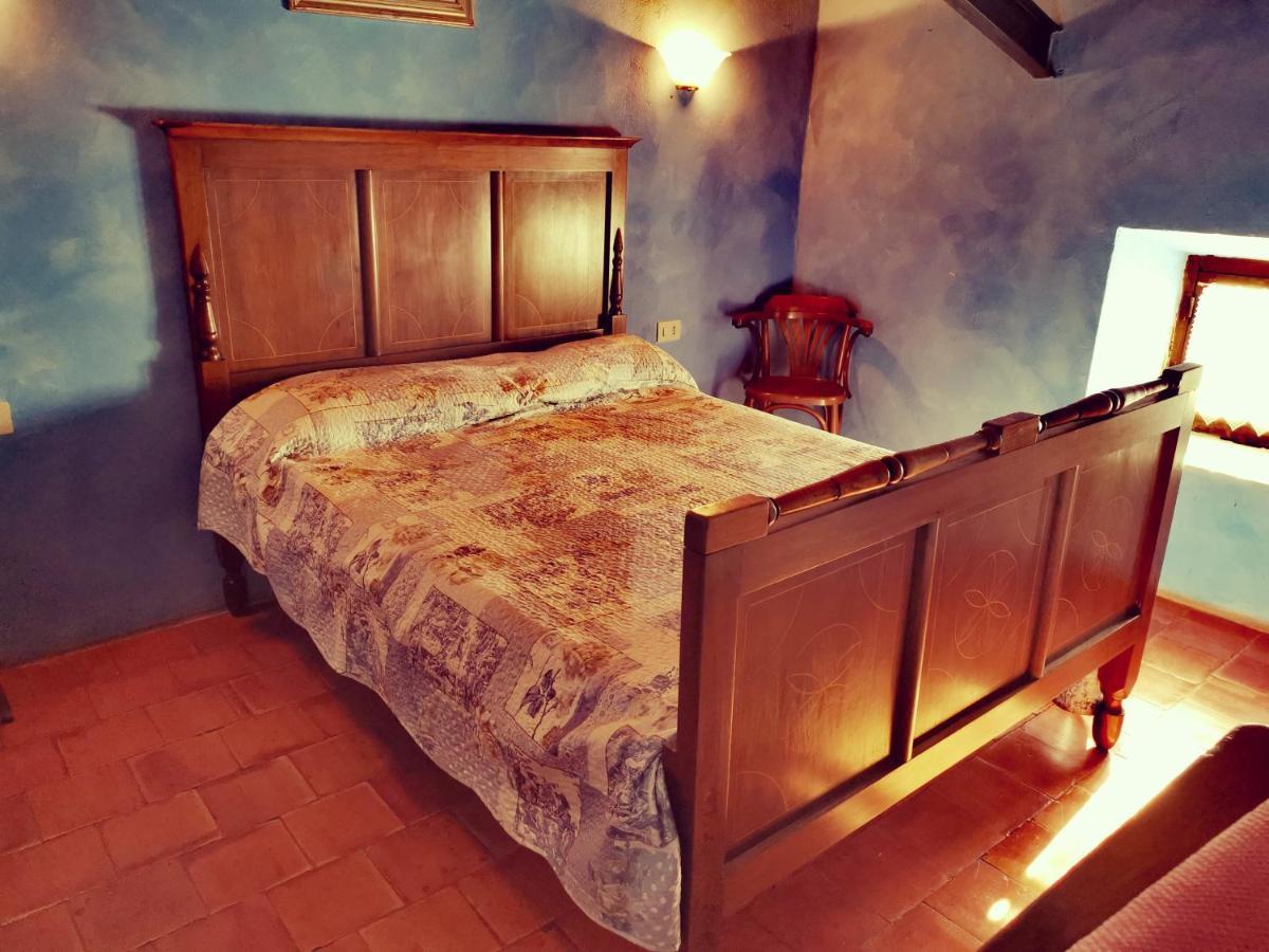 Daina Bianca Bed & Breakfast Solignano ภายนอก รูปภาพ